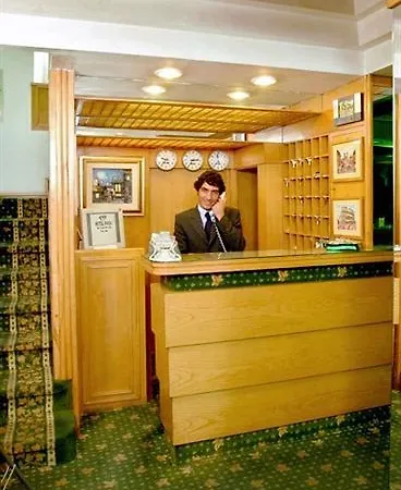 Hotel Pavia 3*