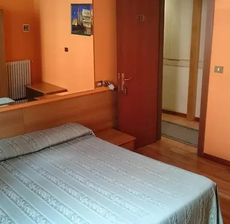 Hotel Pavia