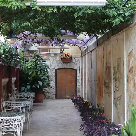 Hotel Pavia