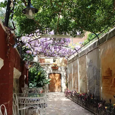 Hotel Pavia