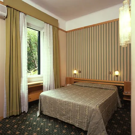 Pavia Hotel Rome