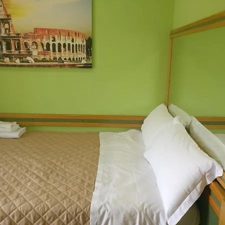 Pavia Hotel 3*